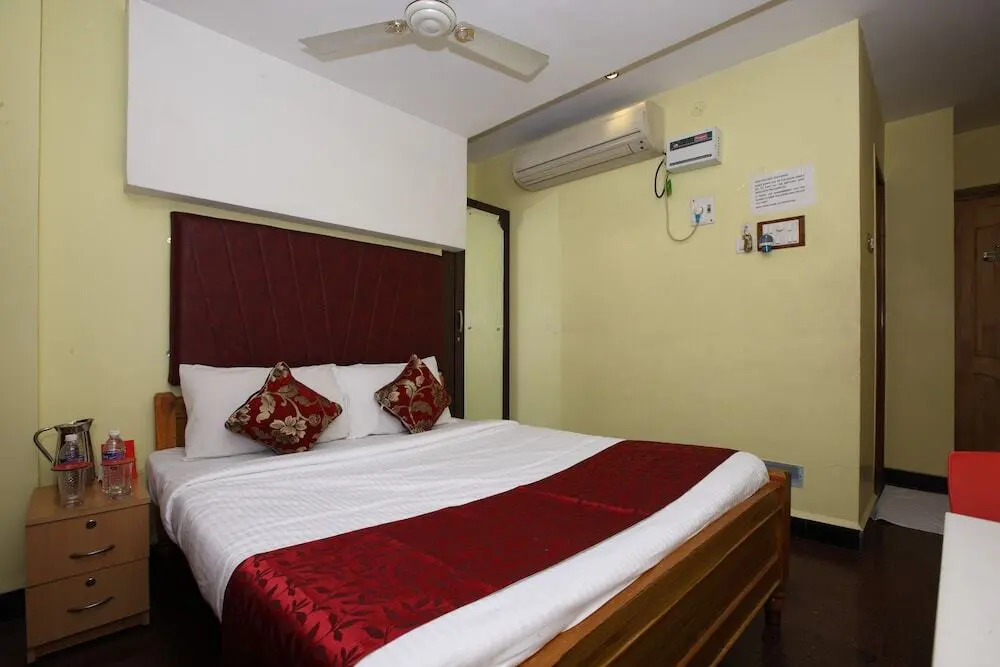 Sai Ramesh Apartments By OYO Rooms