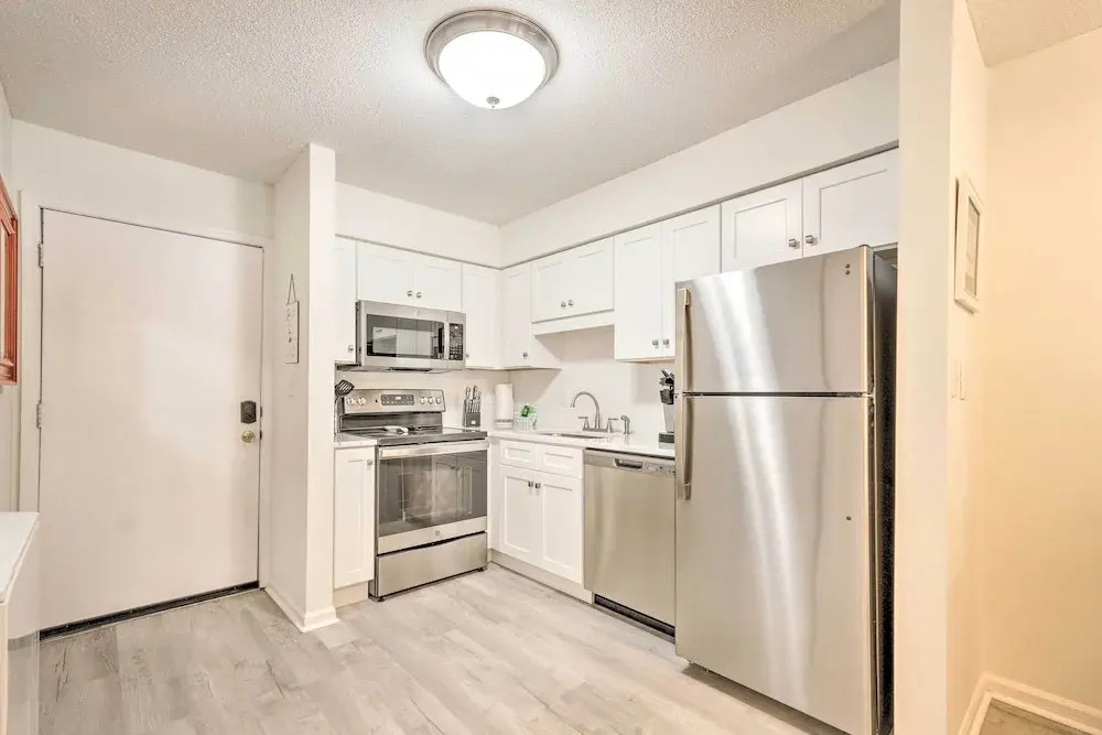 Hilton Head Condo: Pool, Hot Tub & Tennis Access!