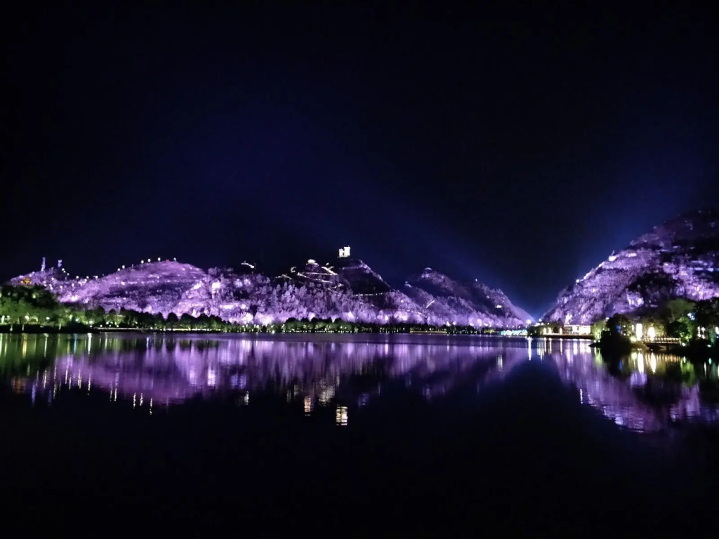 Chonpines Hotels·Anshun Taixiang Baili