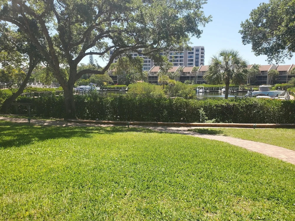 Midnight Cove Ii 715f - Siesta Key Beauty! 2 Bedroom Condo