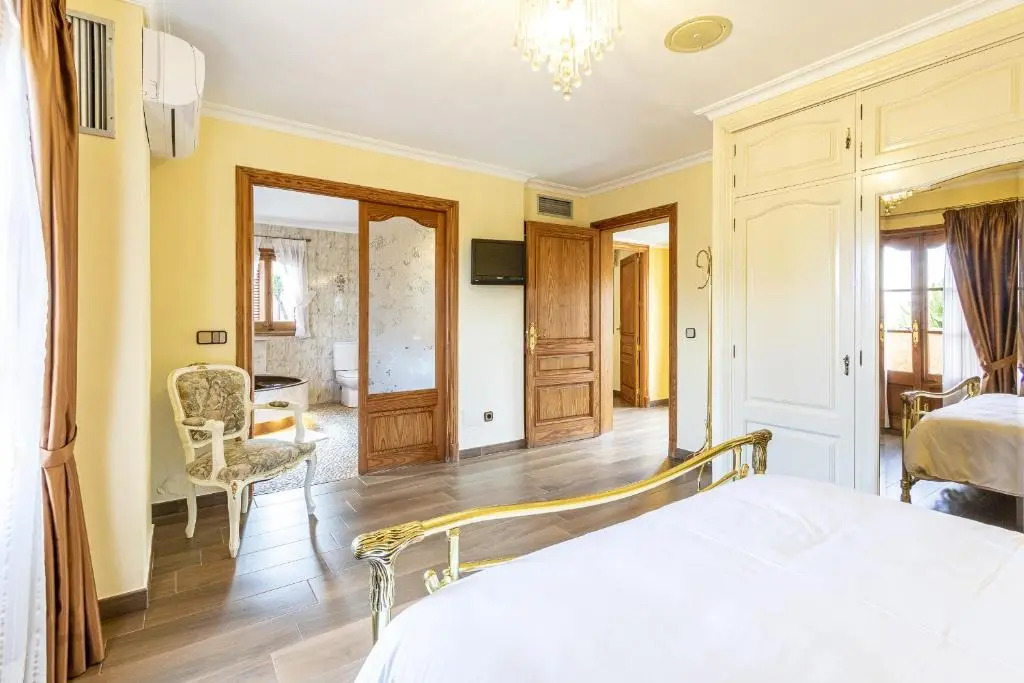 Villa Oscols dAlt