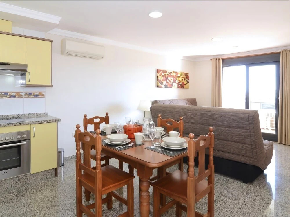 Apartamentos Nuria Sol A 2