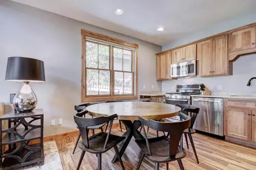 Main Street Retreat Apartment
