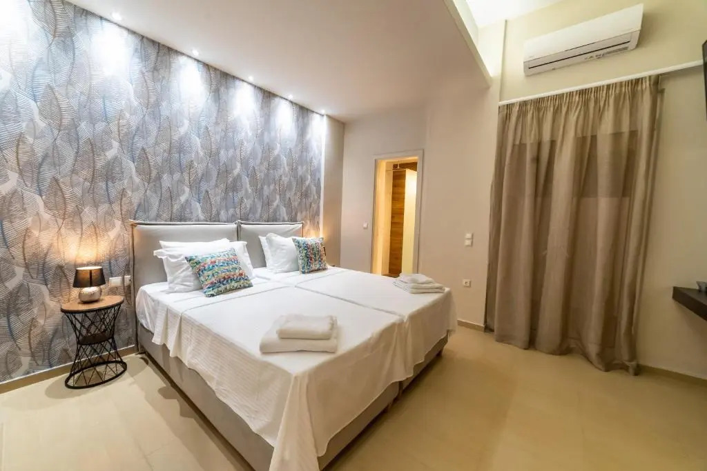 Thomas Villa Hersonissos - Private Pool - Sleeps 7