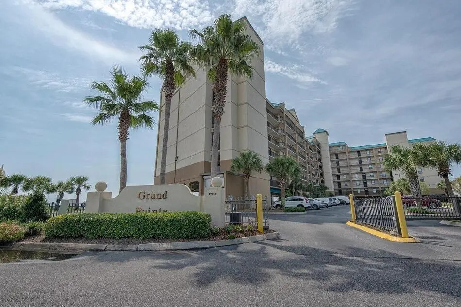 Grand Pointe 512