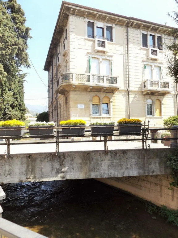 Palazzo Al Fiume
