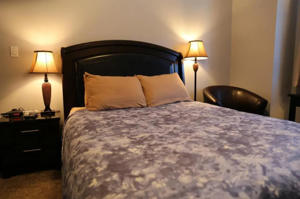 Downtown Whitehorse 4 bedrooms deluxe condo