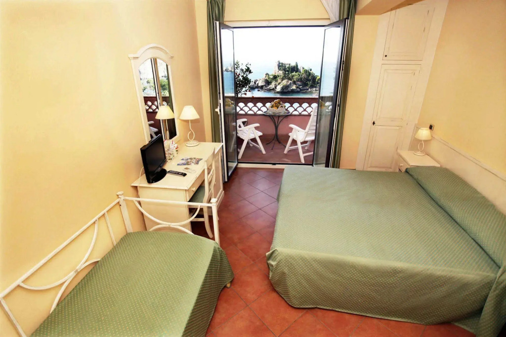 Mendolia Beach Hotel