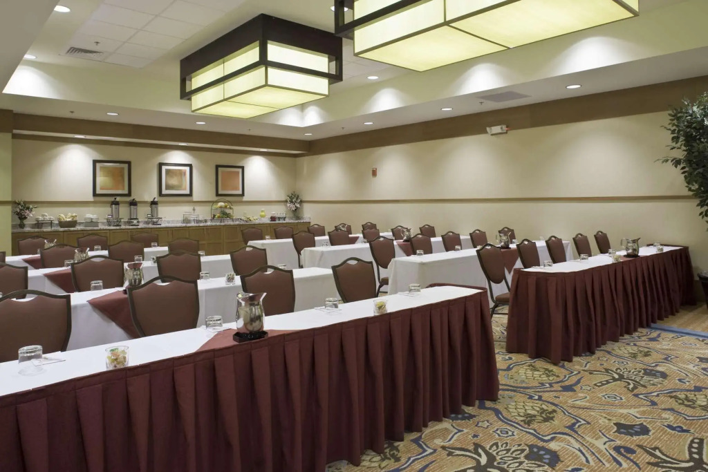 DoubleTree by Hilton Phoenix- Tempe