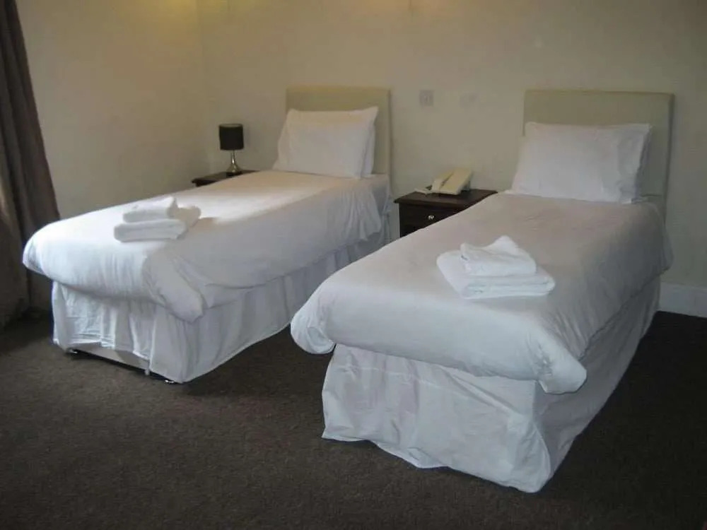 Rose and Crown Hotel