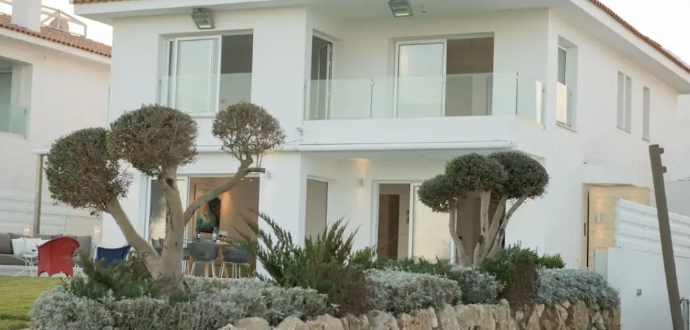 Villa Scarlet