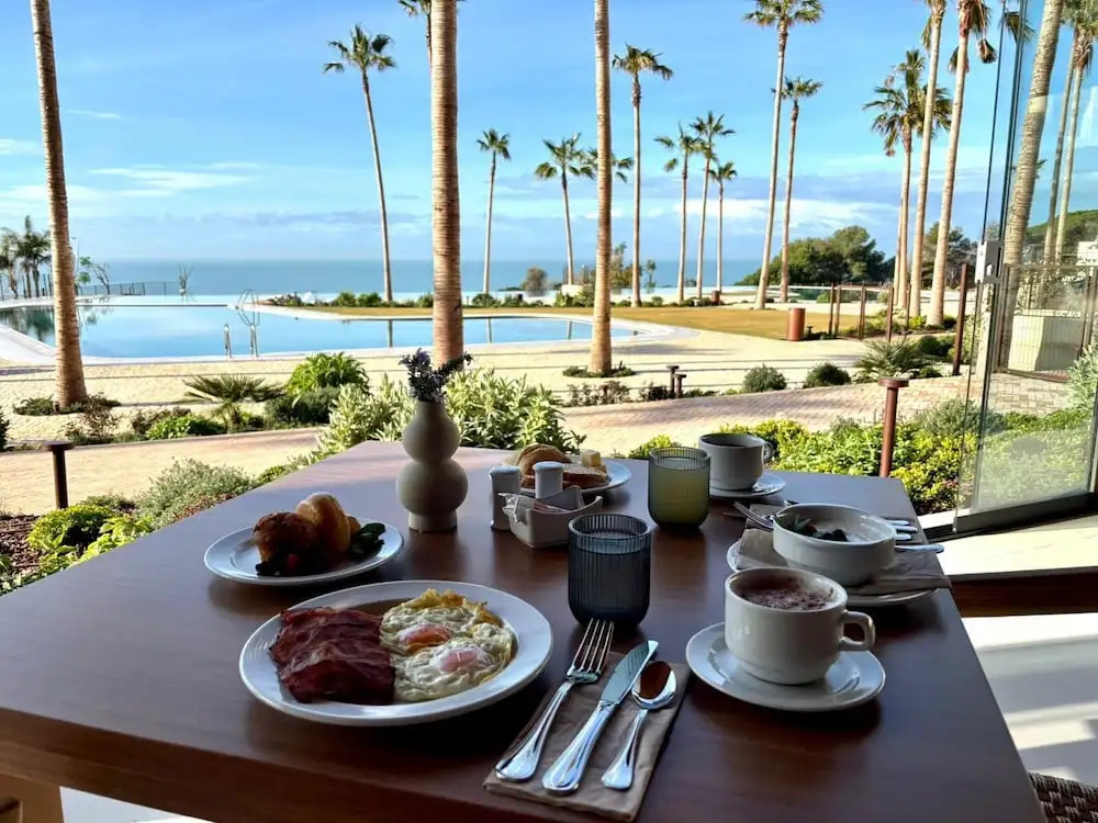 Hotel Punta Bermeja Premium