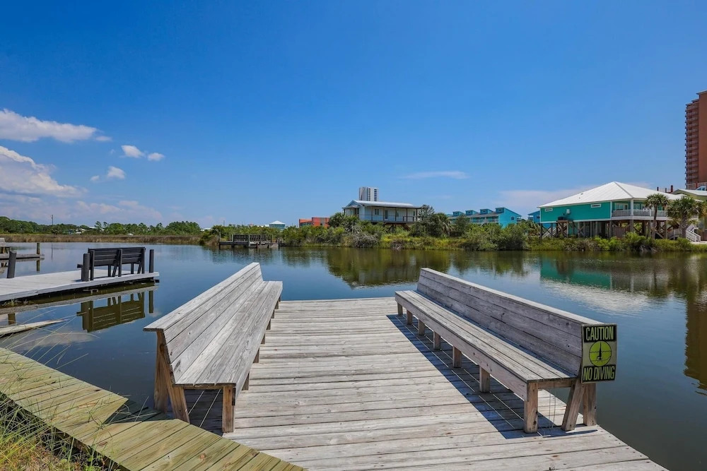 214 Shoreland