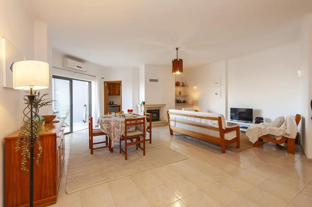 B40 - Levante 2 Bedroom Apartment in Lagos
