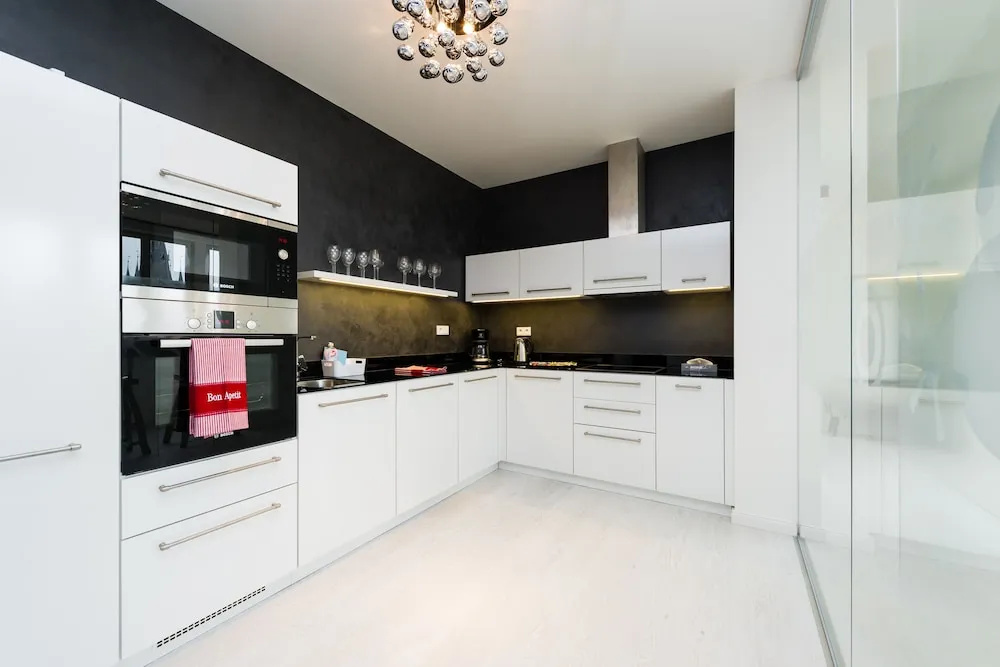 EMPIRENT Mucha Apartments