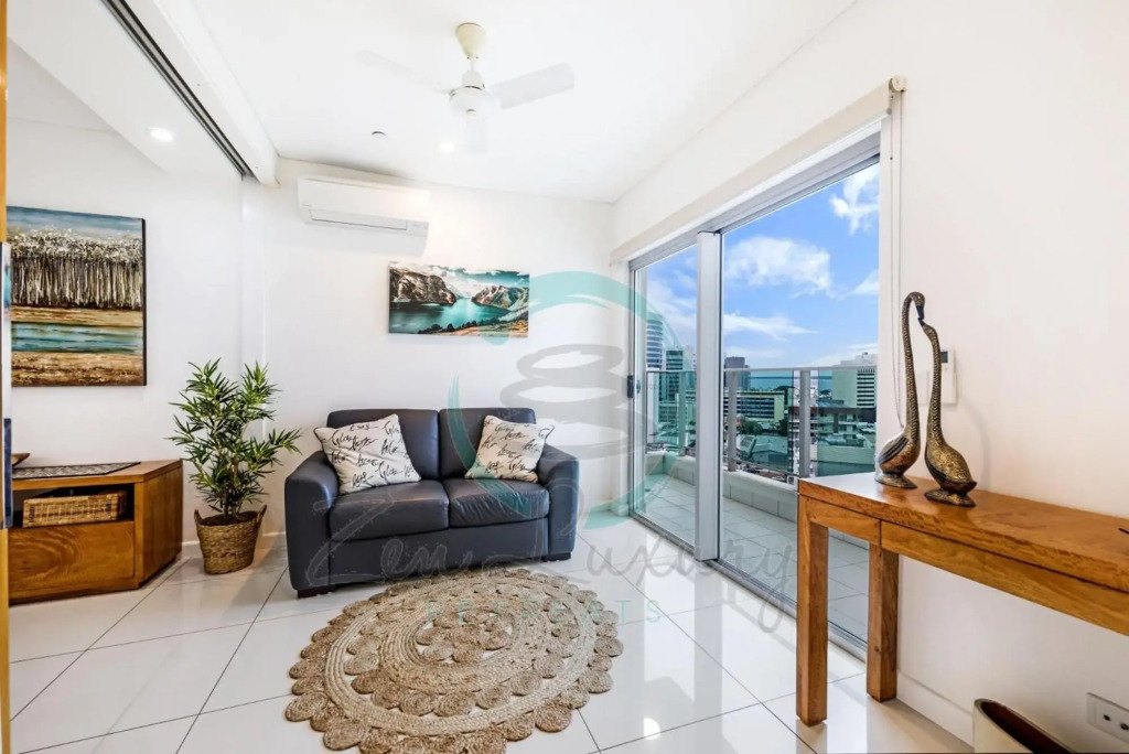 ZEN BY THE WATER - Darwin's Premier Ocean View Family Retreat