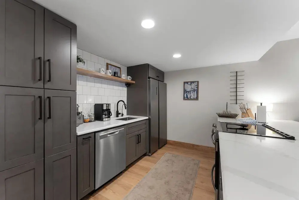 Mountain Side Condominiums 152, Building H