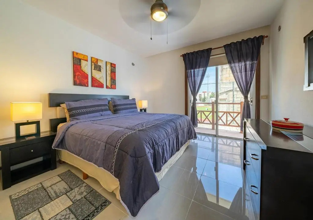 Quiet, Breezy Condo Near 5th Avenue And the Beach - Xaman 201