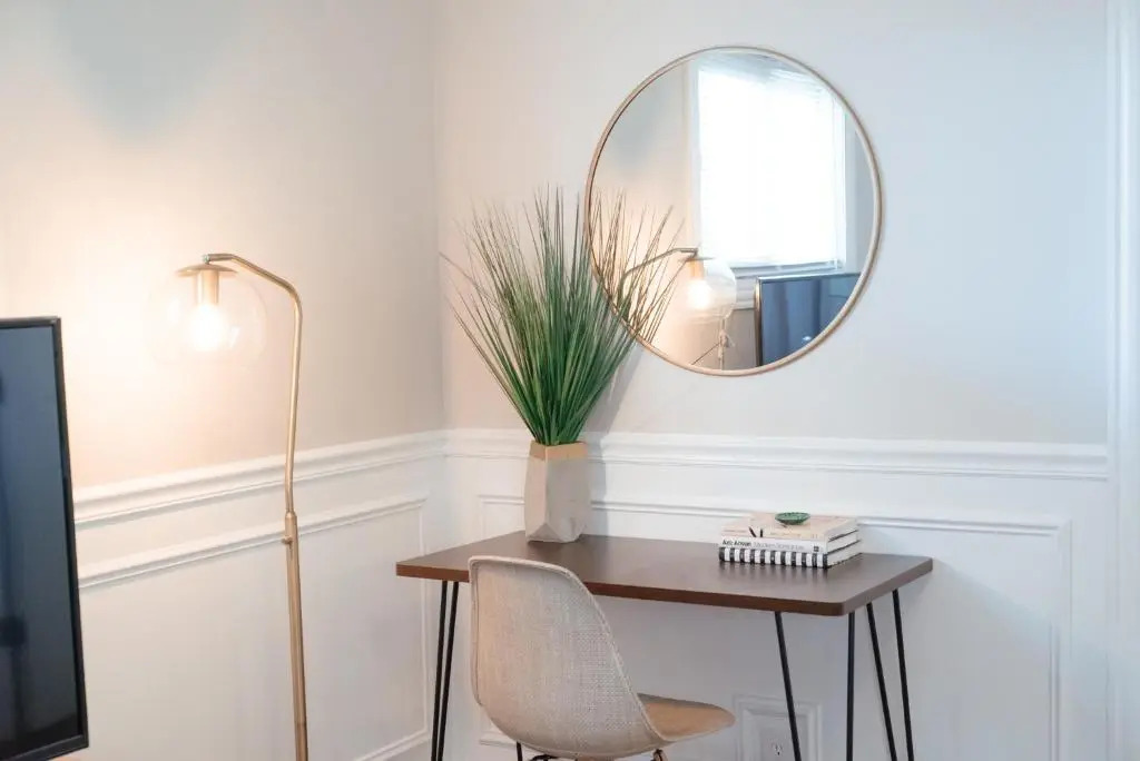 Cozy, Stylish 2BR Apt near O'Hare Int'l Airport