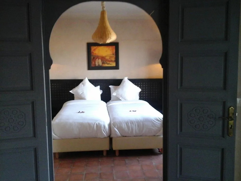 Shems Moon Lodge & Spa