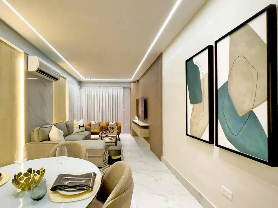 Luxury Apartment at Piantini Urbano Res. floor 12