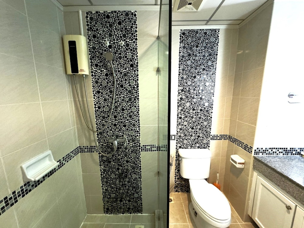 Sea View Studio - Jomtien Beachfront - View Talay 8