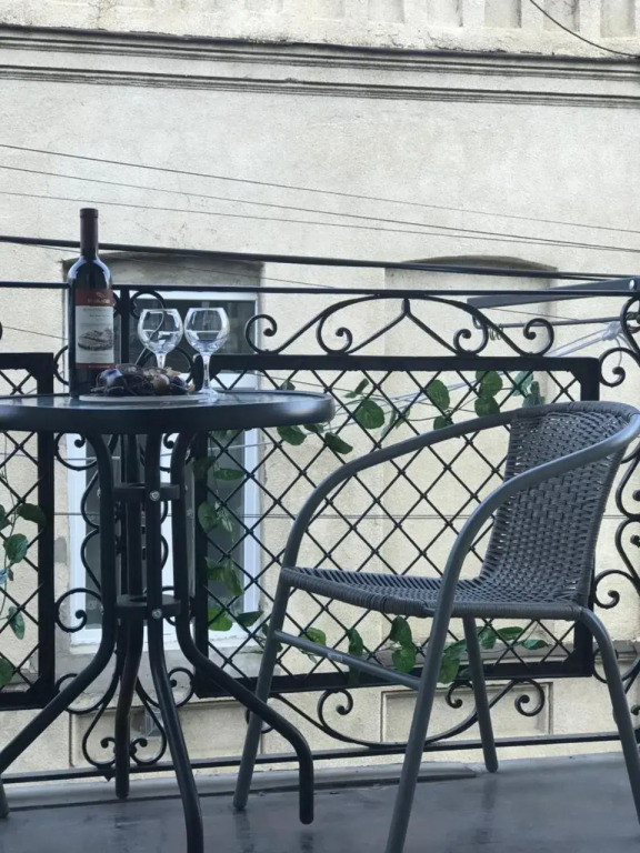 Guest House Story