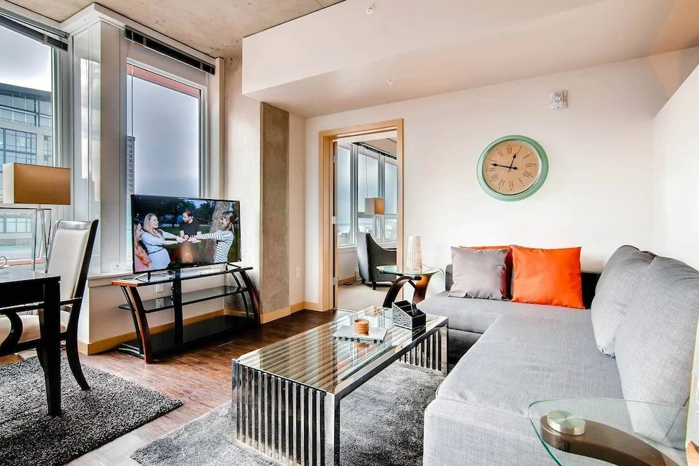 Speechless In Seattle! #1 Location - 2BR - Free Parking! (VR1)