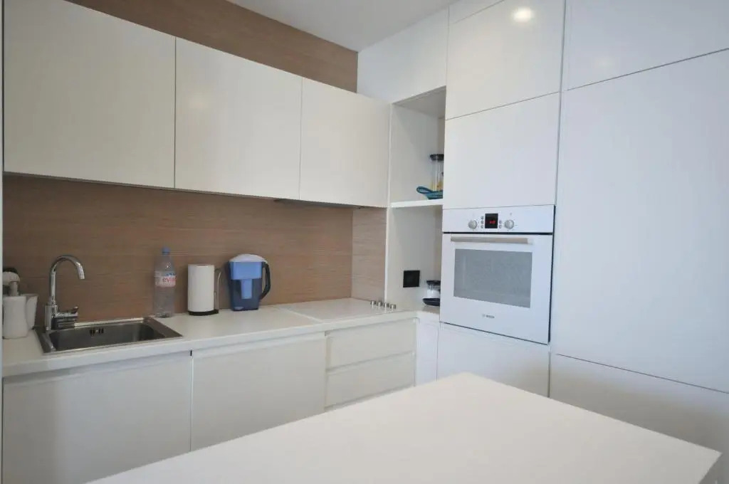 Leona Residences Apartment