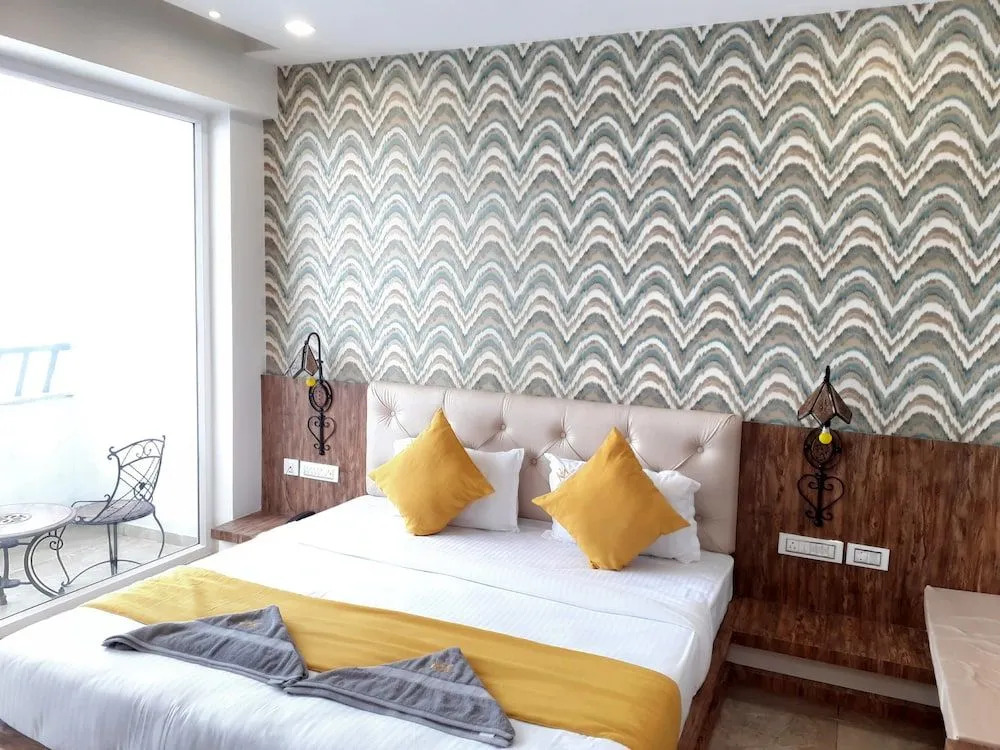 Hotel Malghotras by Hazel Hotels