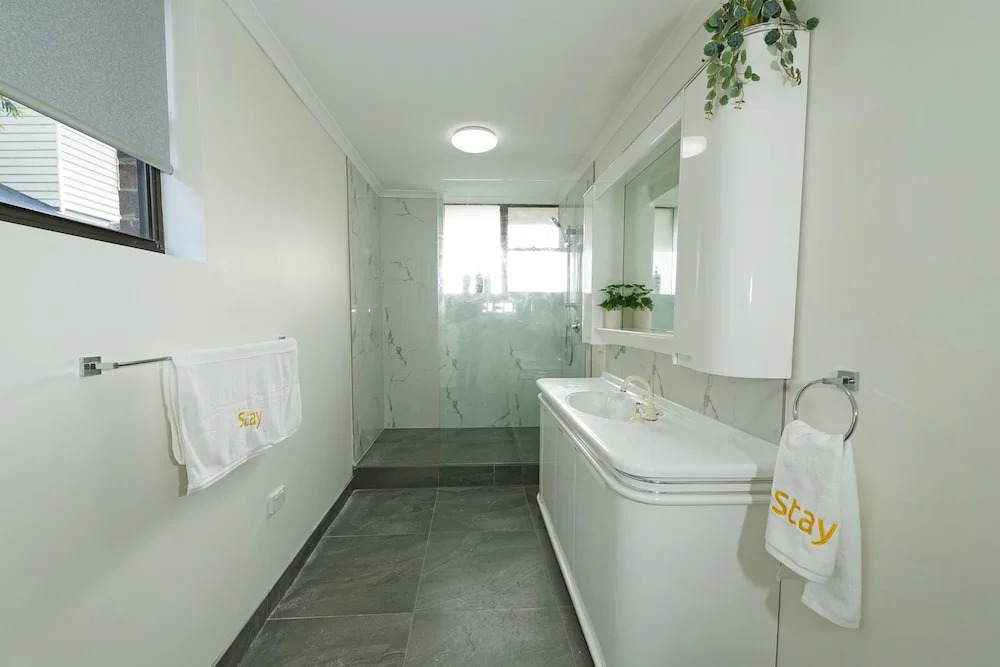 Pet Friendly Ringwood 3BR Home Parking