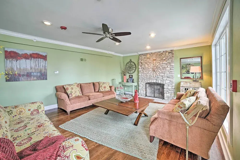 Walk to Branson Landing! Dtwn Home w/ Pool Access