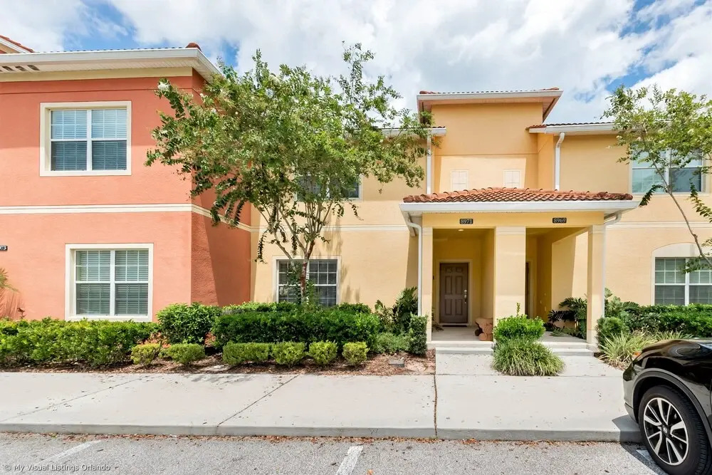 A Stylish Paradise Palms Town Home -close to Disney! 4bd/3ba -4pp971