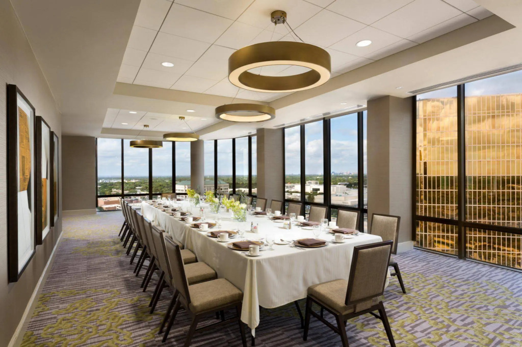 DoubleTree by Hilton Hotel Dallas Campbell Centre