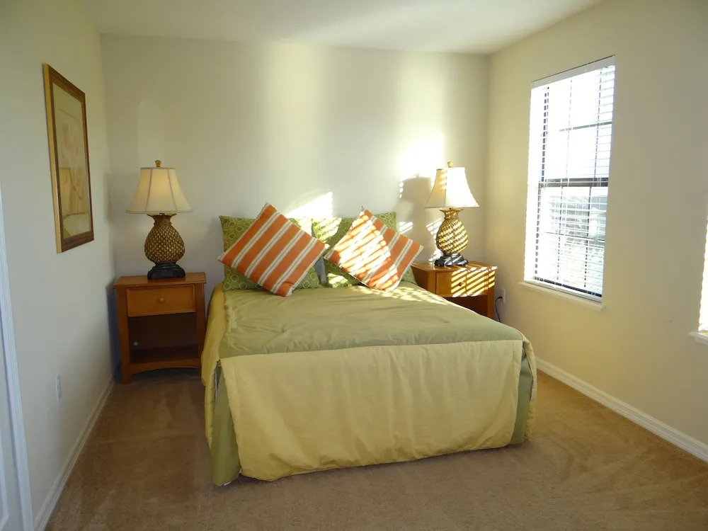 Lightmaker Property Management - Davenport