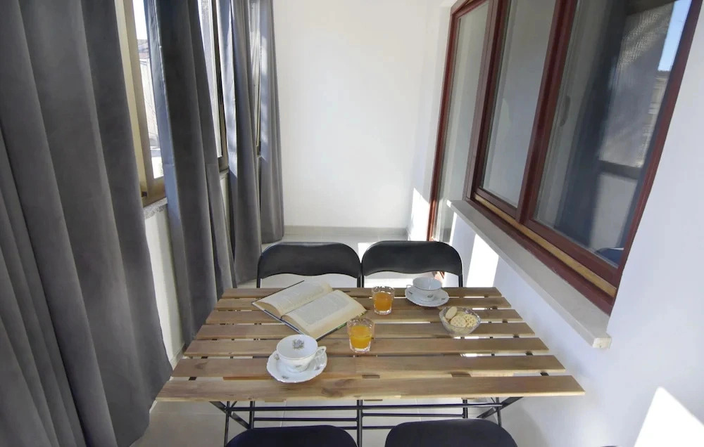 Charming Flat Close to Beach