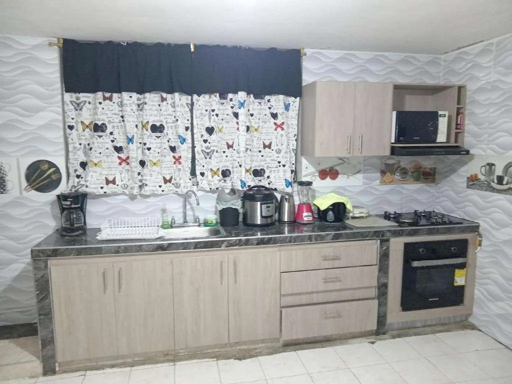 Casa Vacacional Andy En La Ciudad De Santiago De Cali-Colombia.