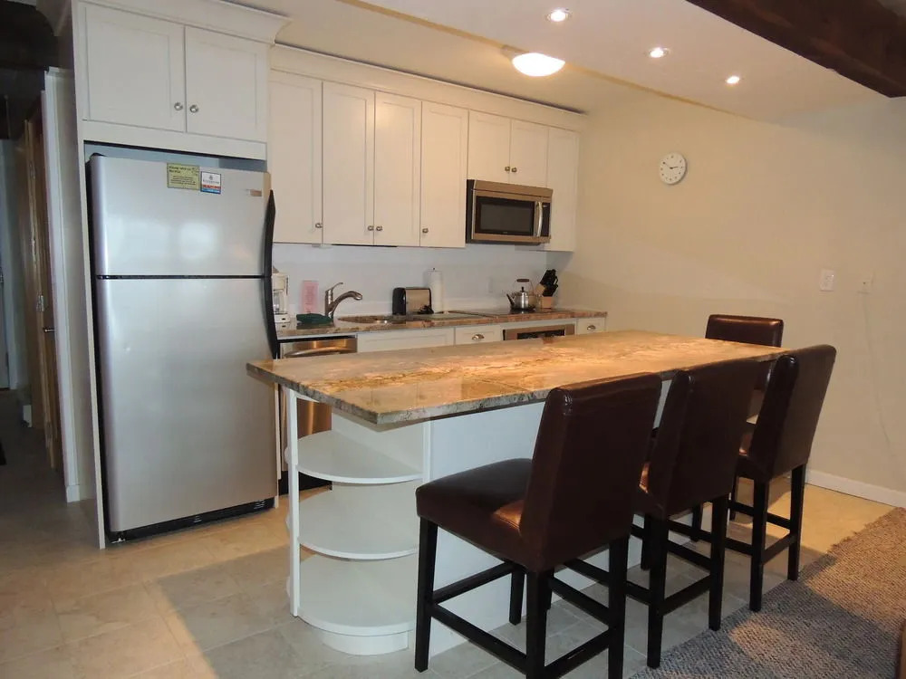 Lift One Condominiums - 1, 2, 3 Bedroom Units Adjacent To Downtown Aspen
