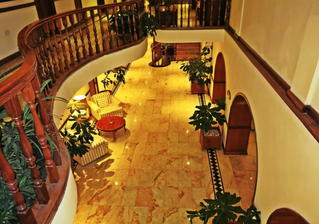Sovereign Hotel