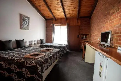 Diamond House Motor Inn