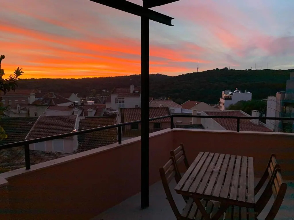 Appartement3 avec terrasse et vue près d'Amoreiras