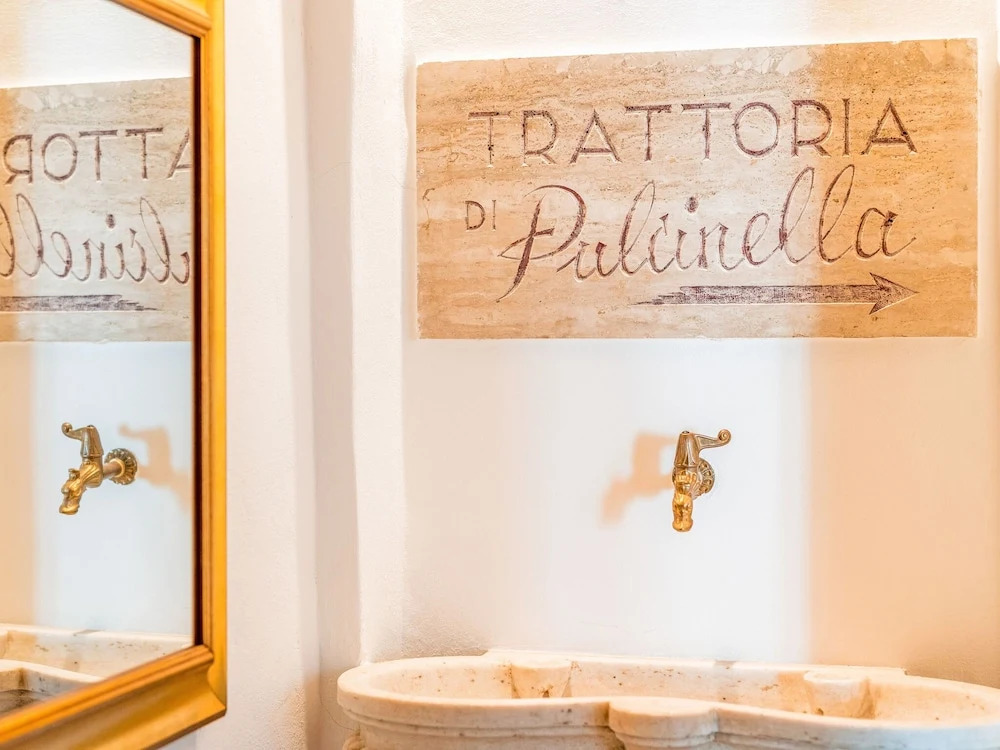 Vintage Holiday Home in Montepulciano With Heating