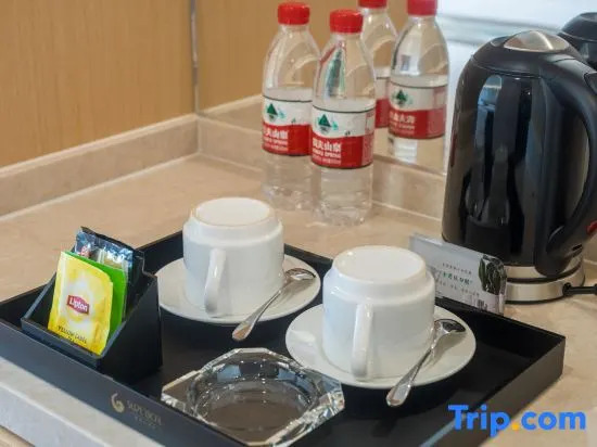 Superior Hotel (Dongying Port Economic Development Zone Store)