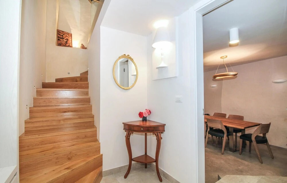 Awesome Home in Bale With 3 Bedrooms and Wifi