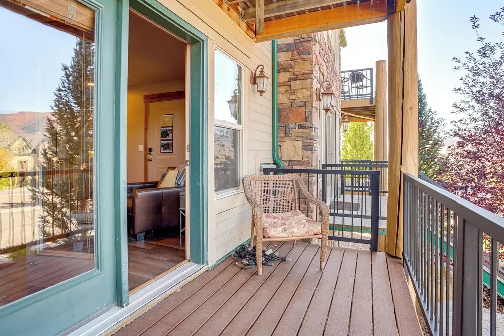 Ski, Hike & Relax: Eden Condo w/ Hot Tub Access