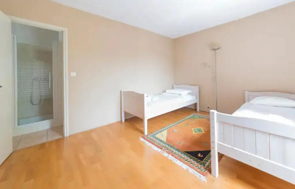 MAGNIFIQUE VILLA À 10 MINUTES À PIED DU CENTRE-VILLE D'AVIGNON WiFI GRATUIT