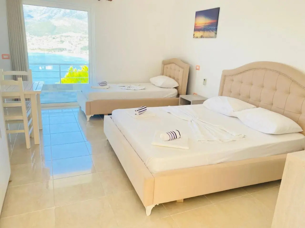 Nefelis Rooms