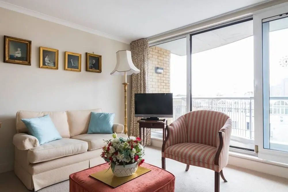 Cosy 1-bed Battersea Riverside Apartment