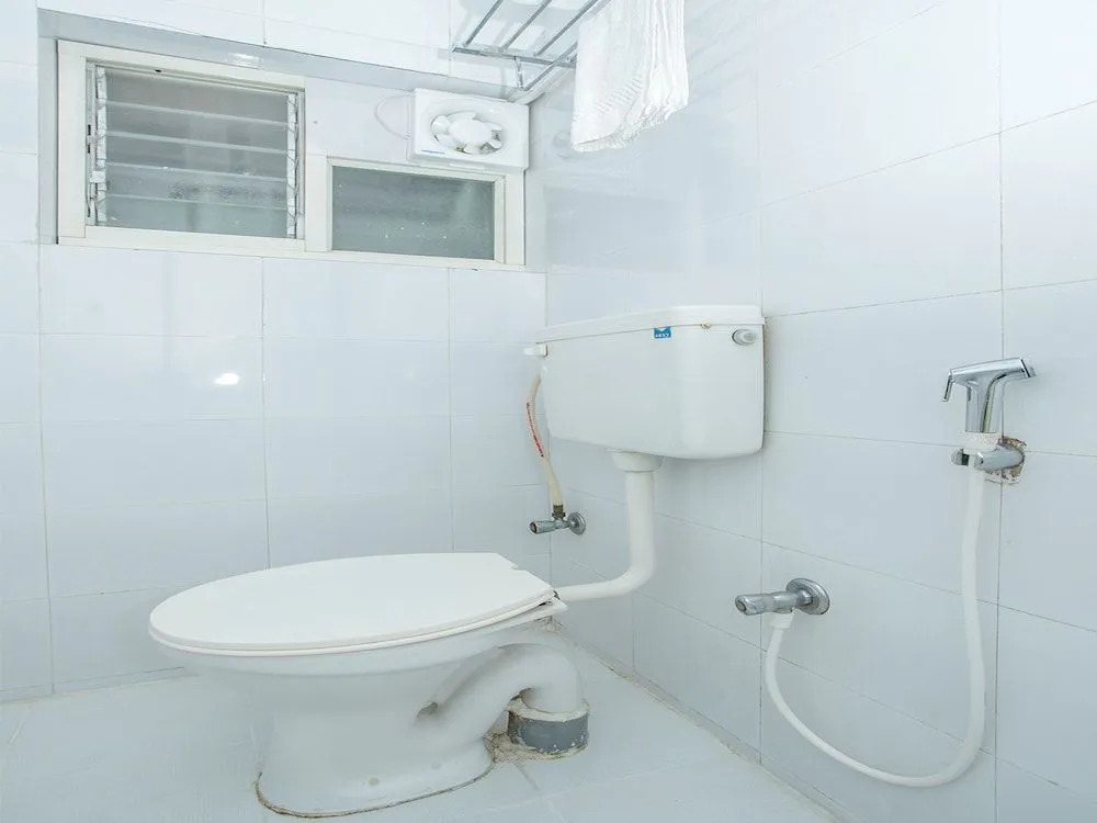 OYO 13786 Rekha Residency