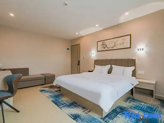 Light Luxury Apartment